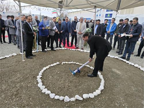 گزارش تصویری برگزاری آیین عملیات اجرایی پروژه مسکونی 96 واحدی بهار